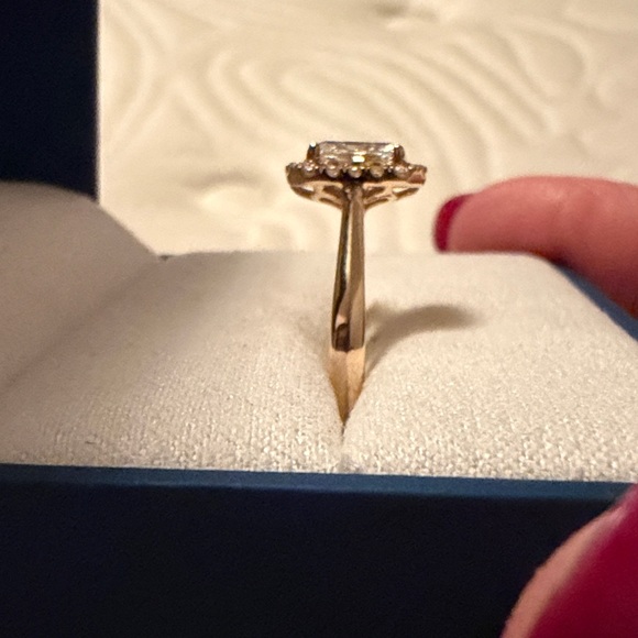 Badgley Mischka Gold Women's Ring 14k size 7 - Picture 13 of 14